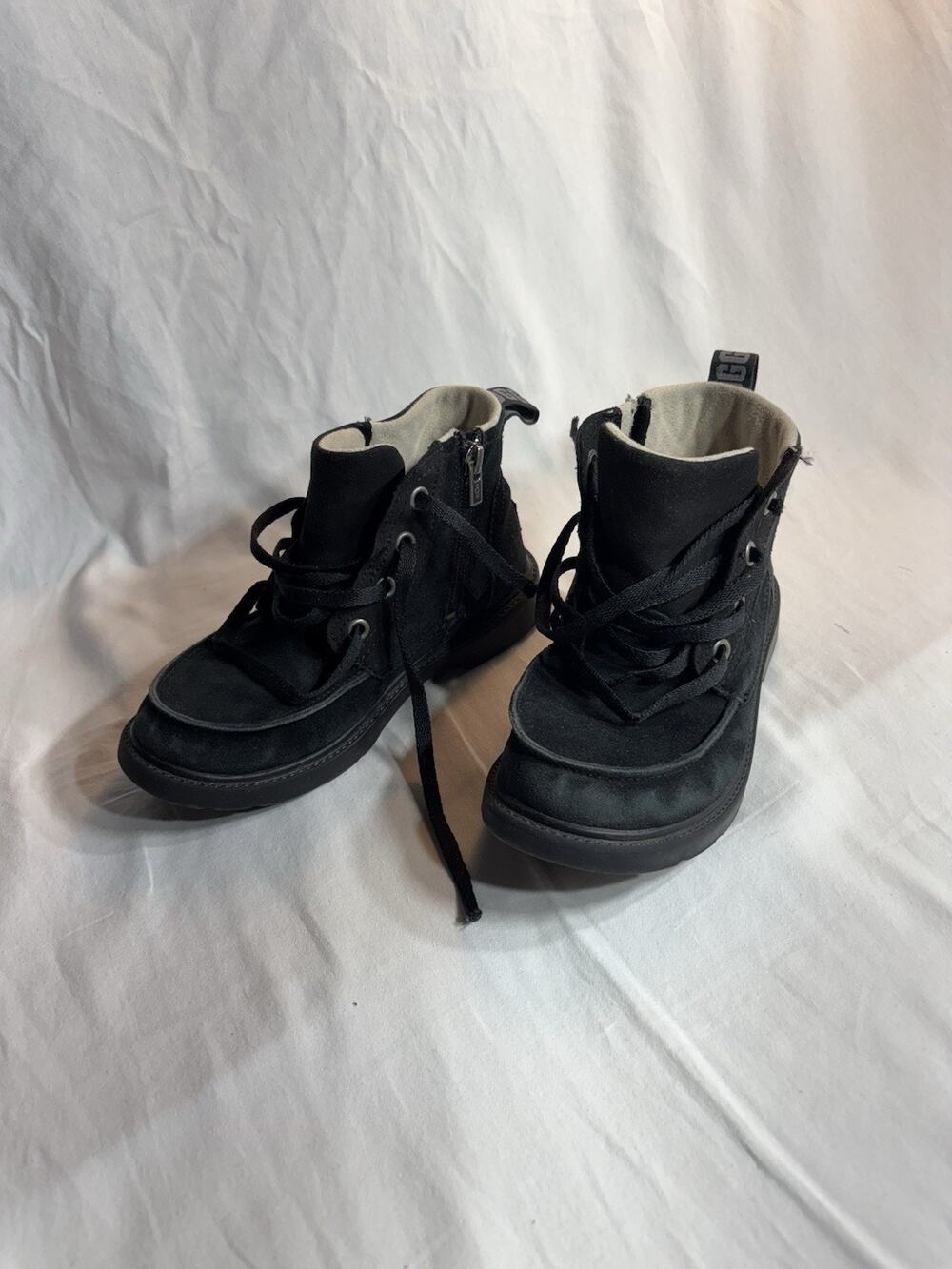 Ugg Kids Chelham Weather Boot in Black Suede Waterproof Size 2